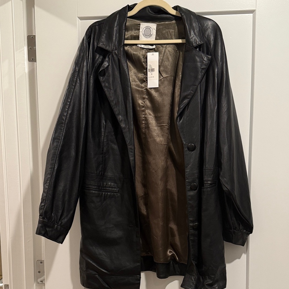 Elegant Black Leather Jacket